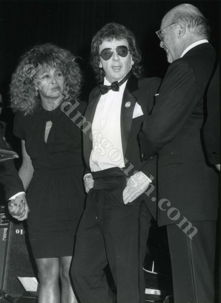 Tina Turner, Phil Spector, Ahmet 1989 NY.jpg